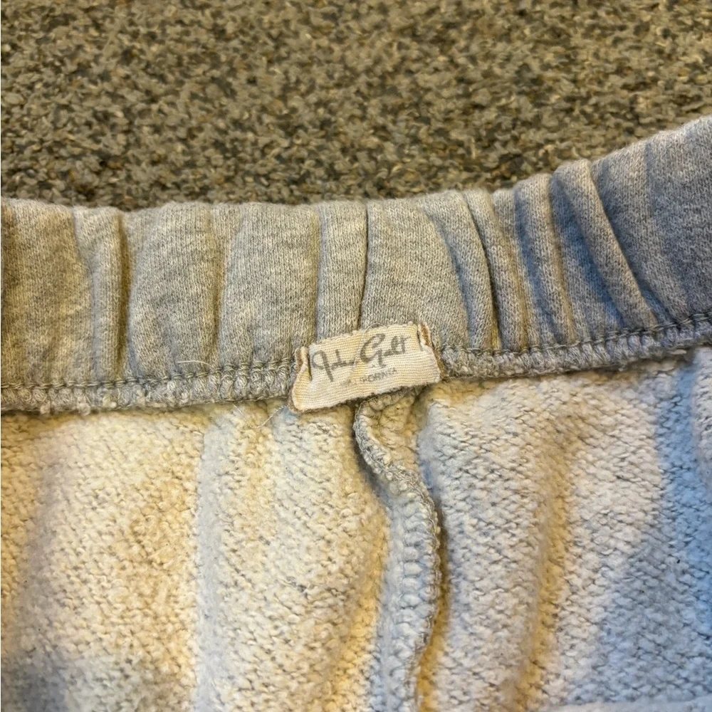 Brandy Melville Rosa Sweatpants - Picture 2 of 3
